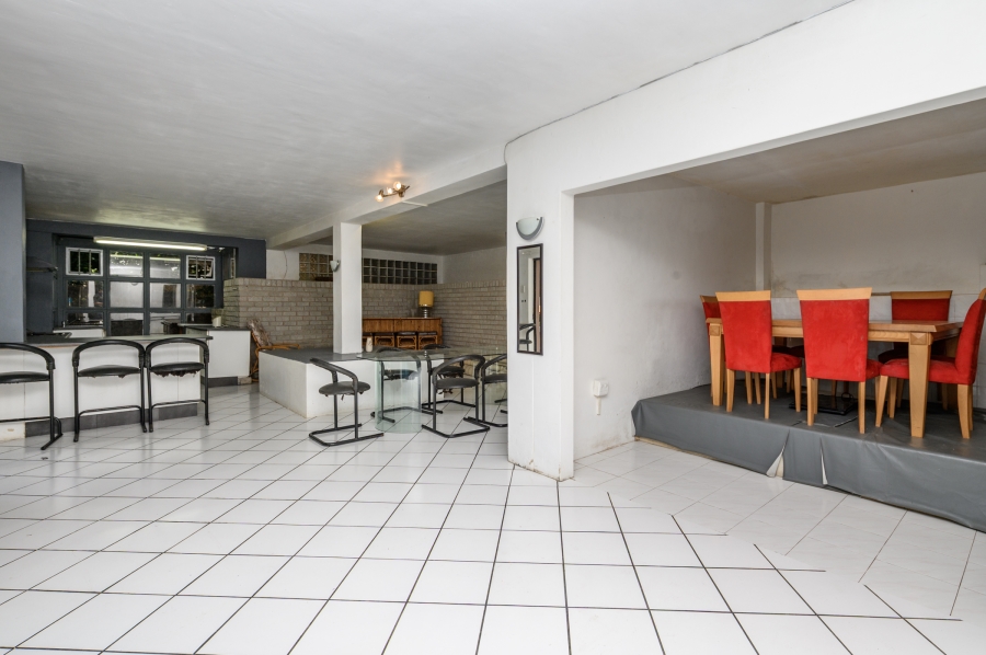 6 Bedroom Property for Sale in Linkside Eastern Cape